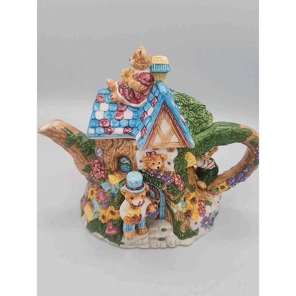 Vintage 1996 Mercuries Teddy Bears Teapot raised 3D Design